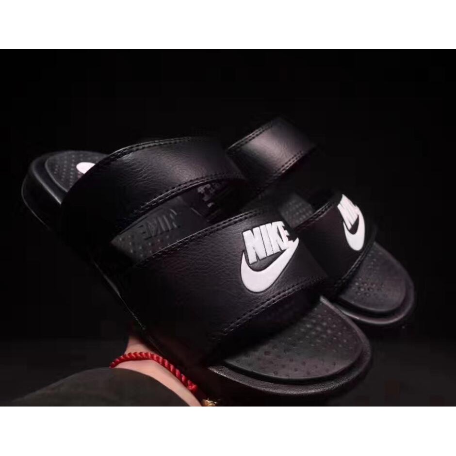 nike female slippers