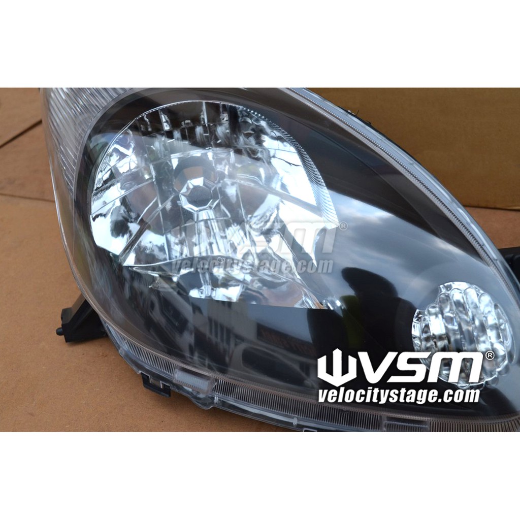 Perodua Myvi Se Se2 05 11 Smoked Headlamp Lamp Lampu Smoke Head Light Shopee Malaysia