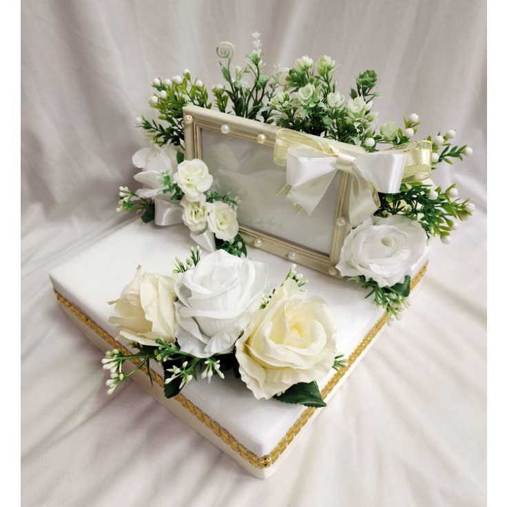 Buy Gubahan Frame Mas Kahwin W O Bekas Rantai Tangan Cream Putih Seetracker Malaysia