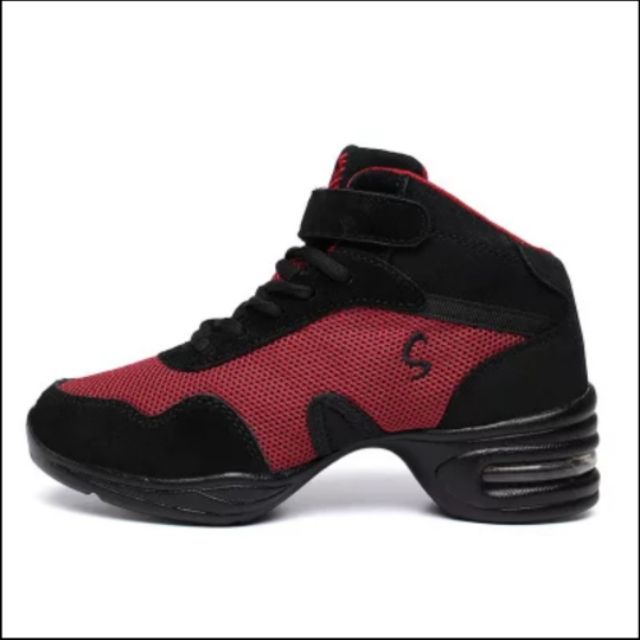 aerobic shoes