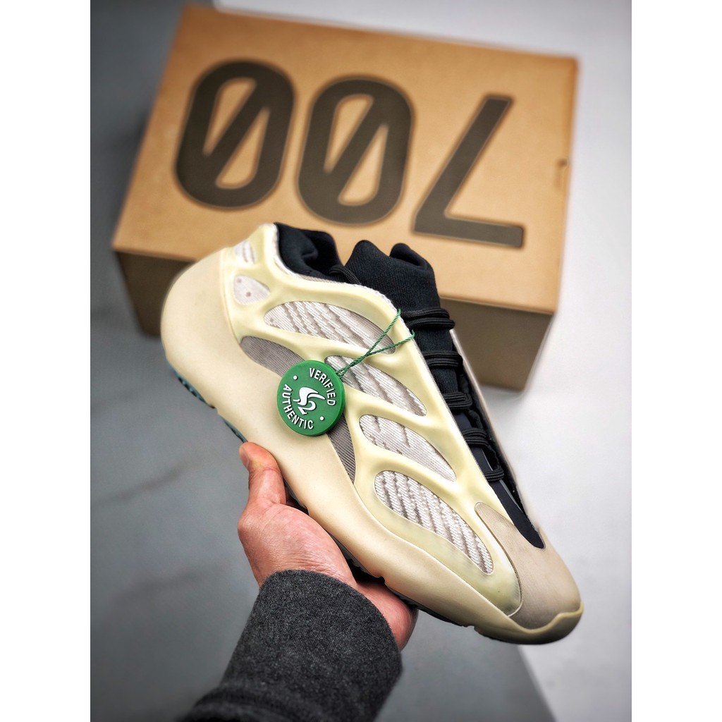 yeezy 700 shopee