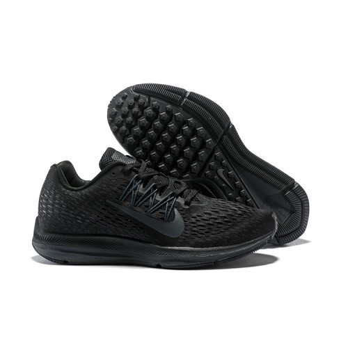 nike zoom winflo 5 all black