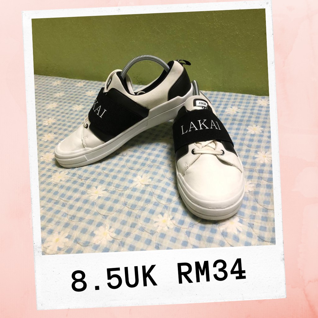 kasut lakai