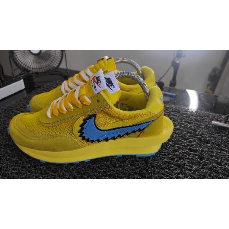 nike sacai waffle yellow