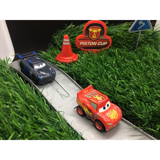 mini racers lightning mcqueen