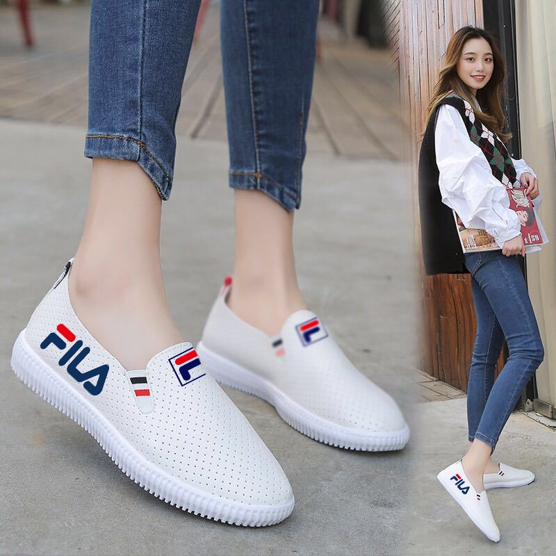 girl wearing fila shoes