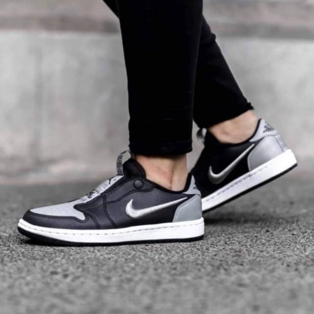 jordan 1 low slip on