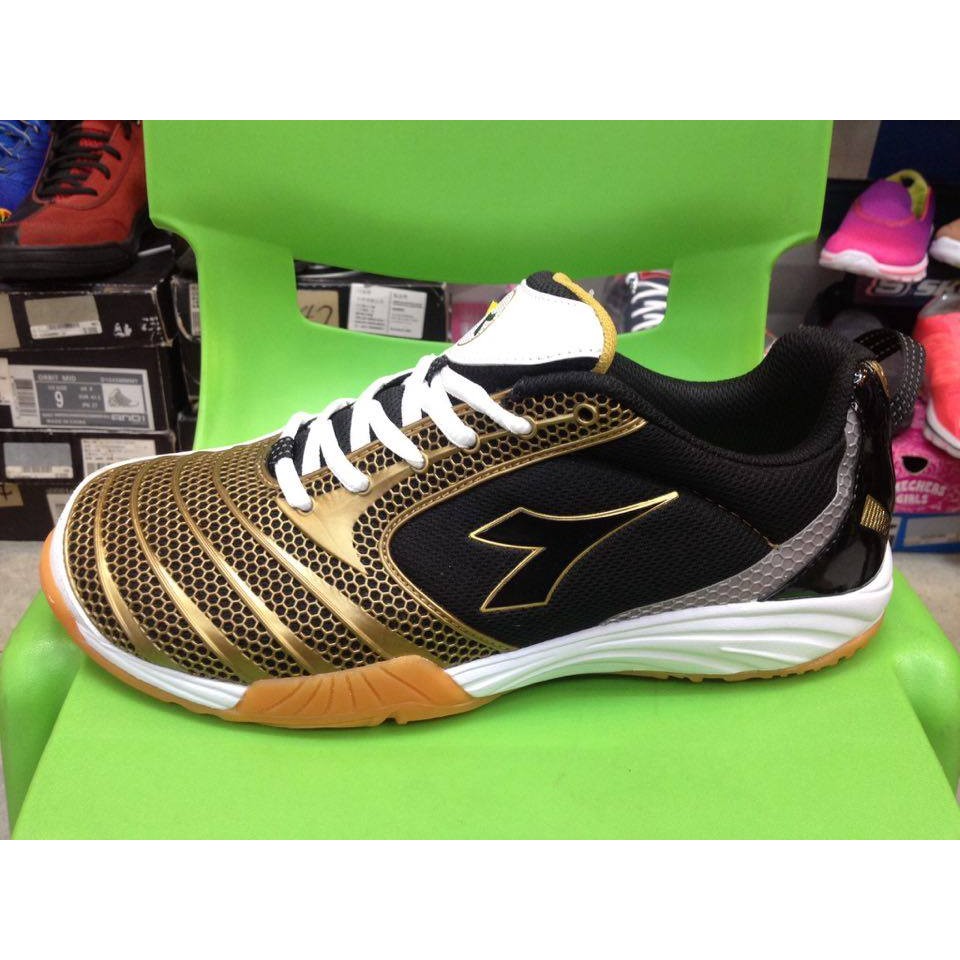 diadora volleyball shoes