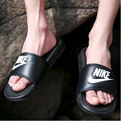 nike sandals adults