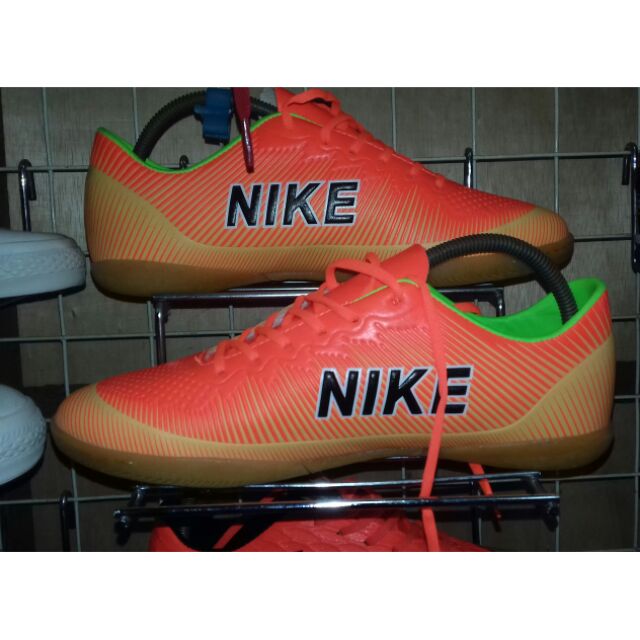 kasut nike futsal