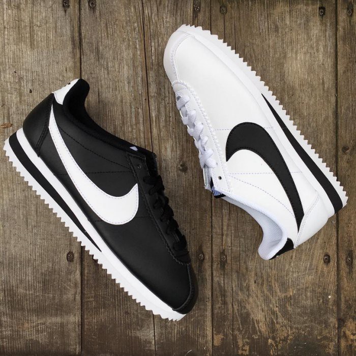 nike cortez couple shoes