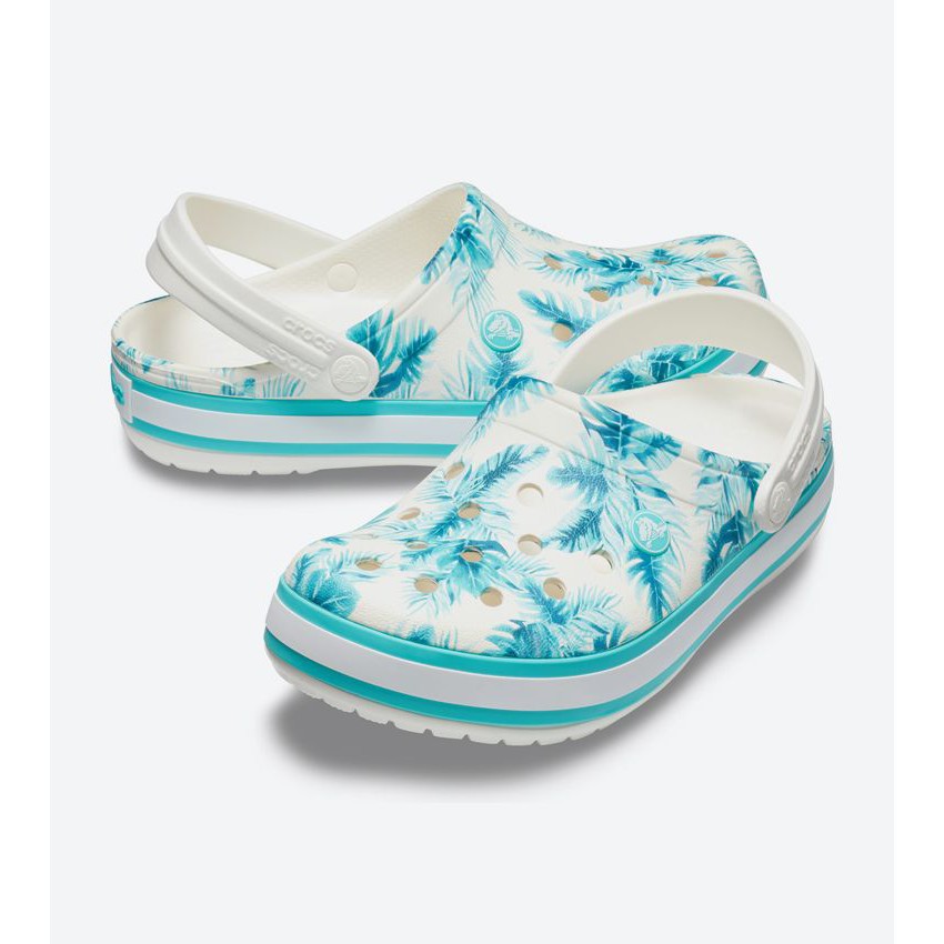 seasonal graphic clog