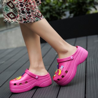 How to Combine Crocs to Look Relevant In the Summer2.jpg