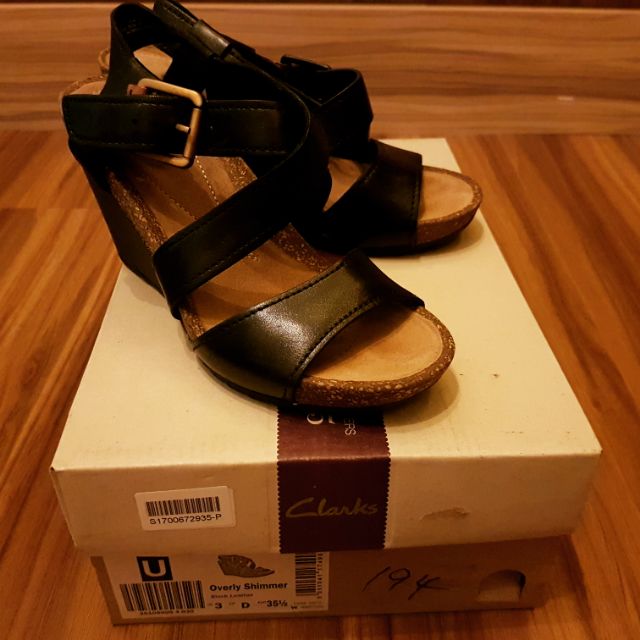 clarks overly sparkle