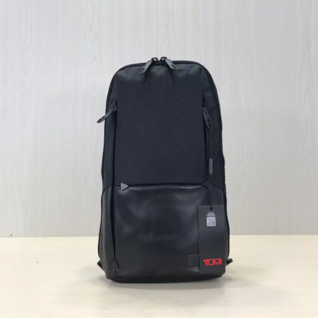 tumi tahoe sling