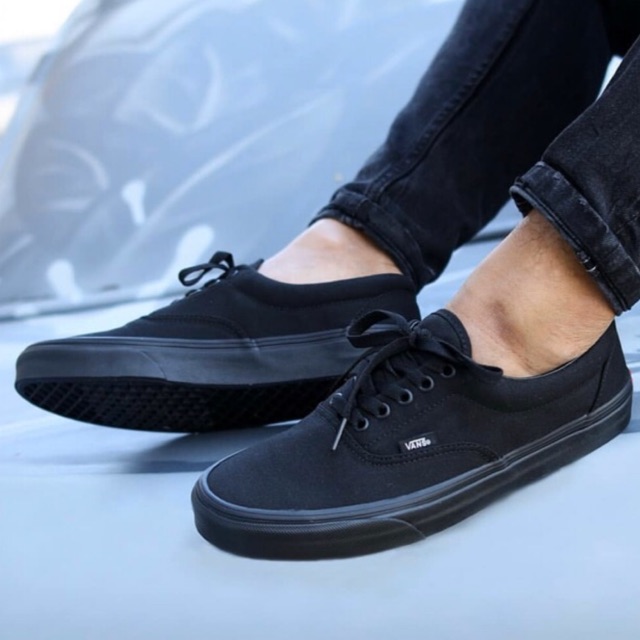 vans era black shoes