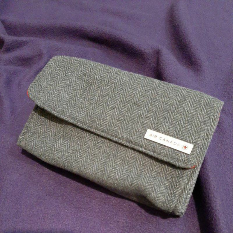 Air Canada travel pouch Shopee Malaysia