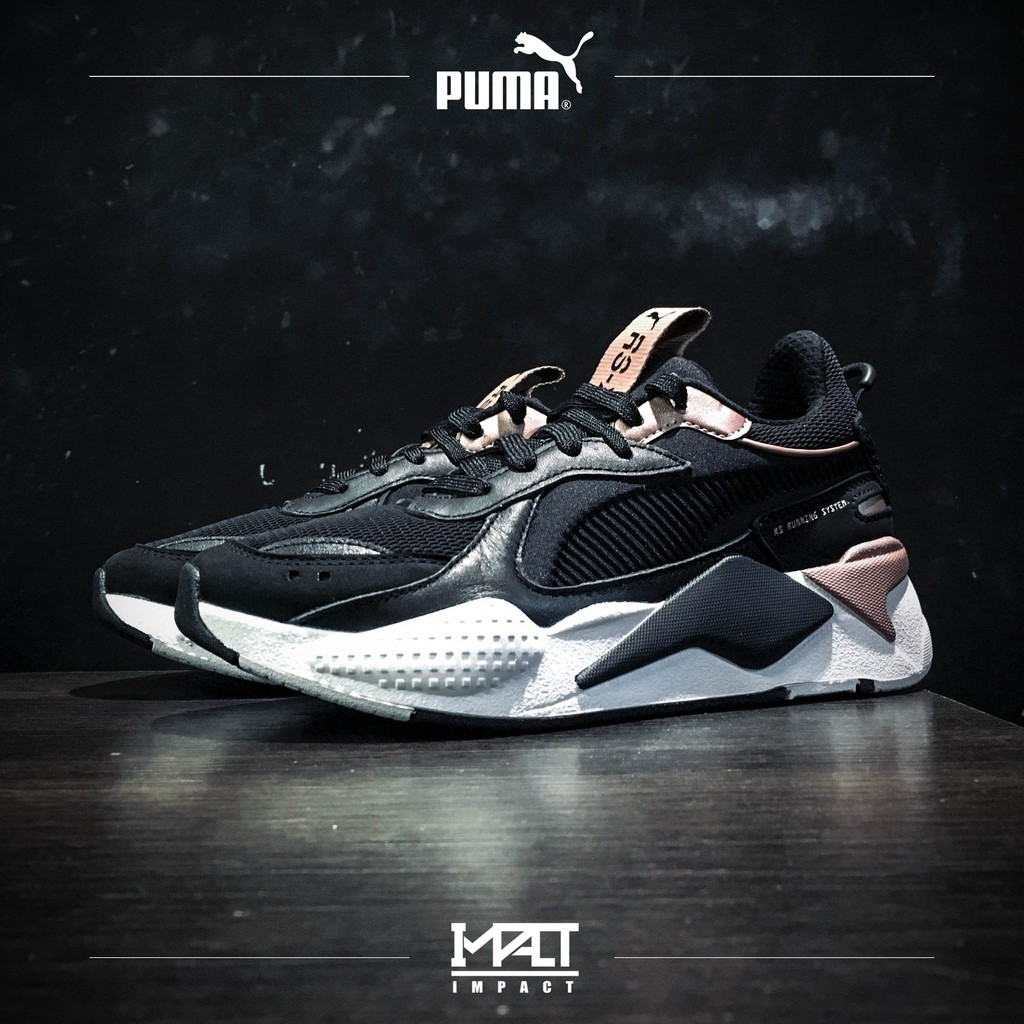 gold and pink pumas