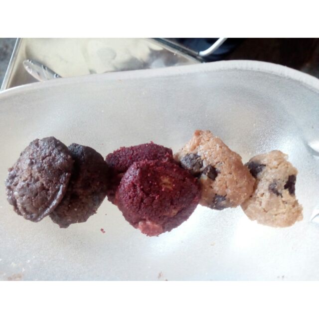 Biskut chocolate chip cookies klon famous amos