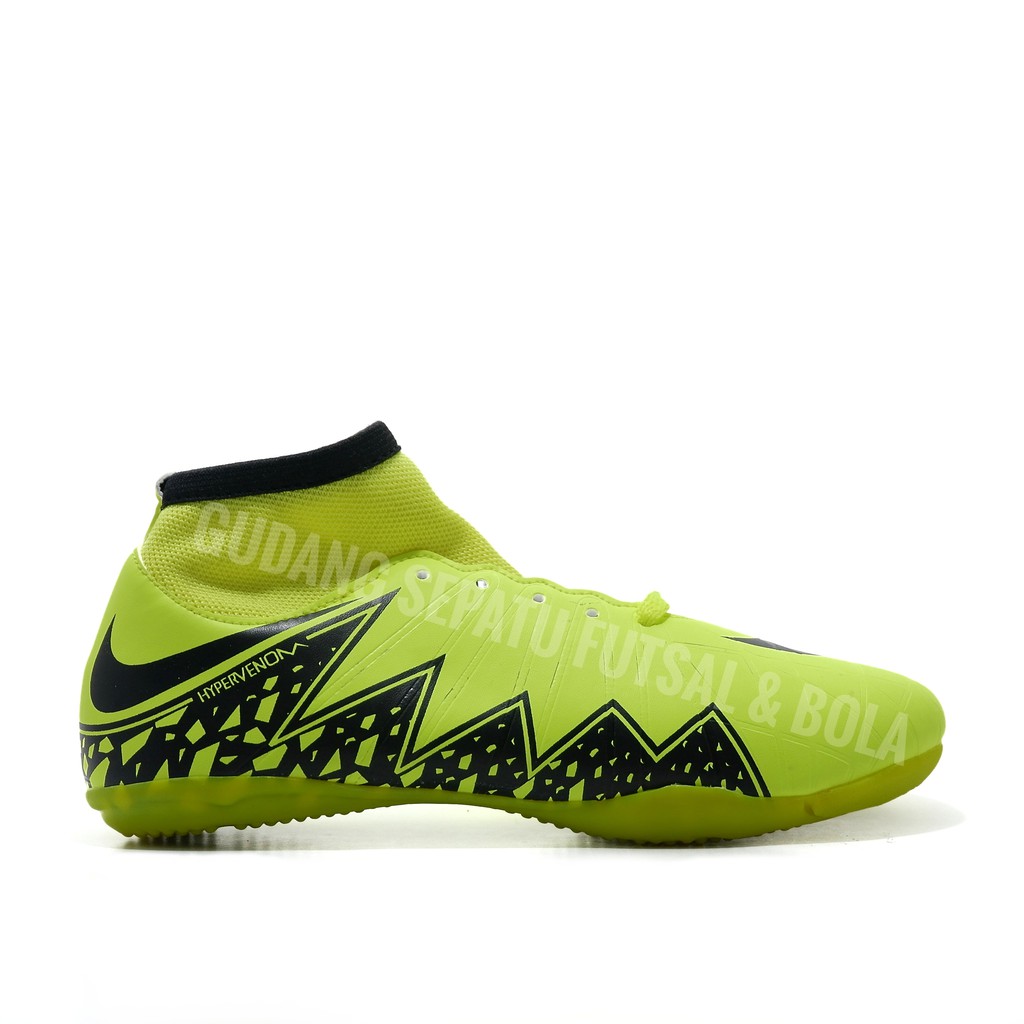 hypervenom futsal boots