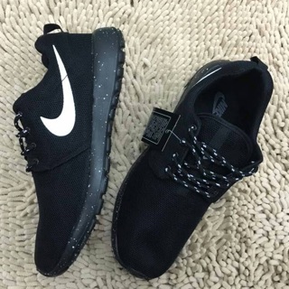 nike roshe run galaxy