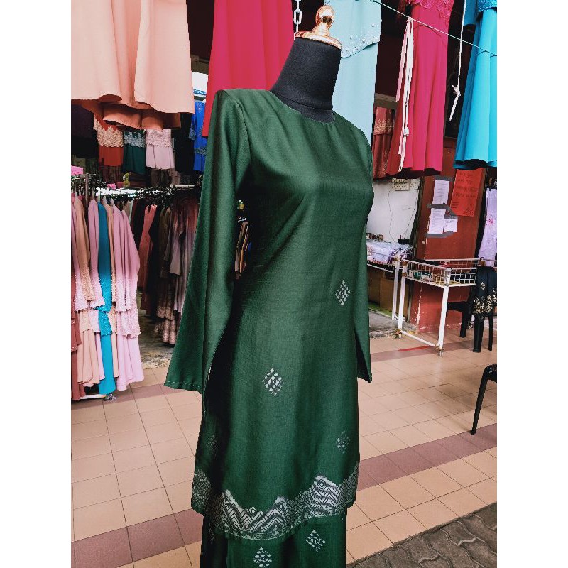 Buy Ready Stock Baju Kurung Moden Dan Pesak Dark Emerald Green Hijau Zamrud Silver Metallic Songket Sakura Santana Sb Line Seetracker Malaysia