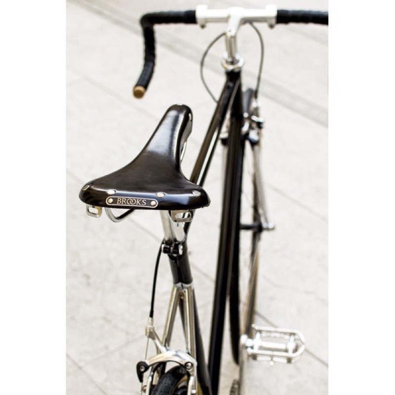 brooks b15