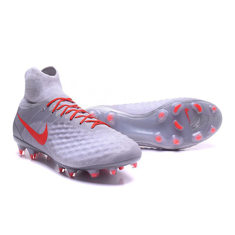 NIKE Junior Magistax Proximo II IC Football .com