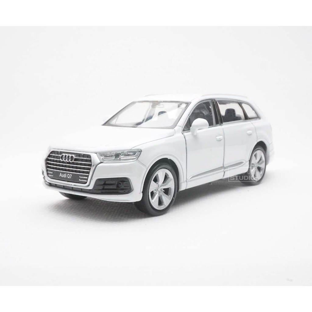 Welly Audi Q7 Luxury SUV 2015 1/36 1/32 1/34 Die-cast Car model White