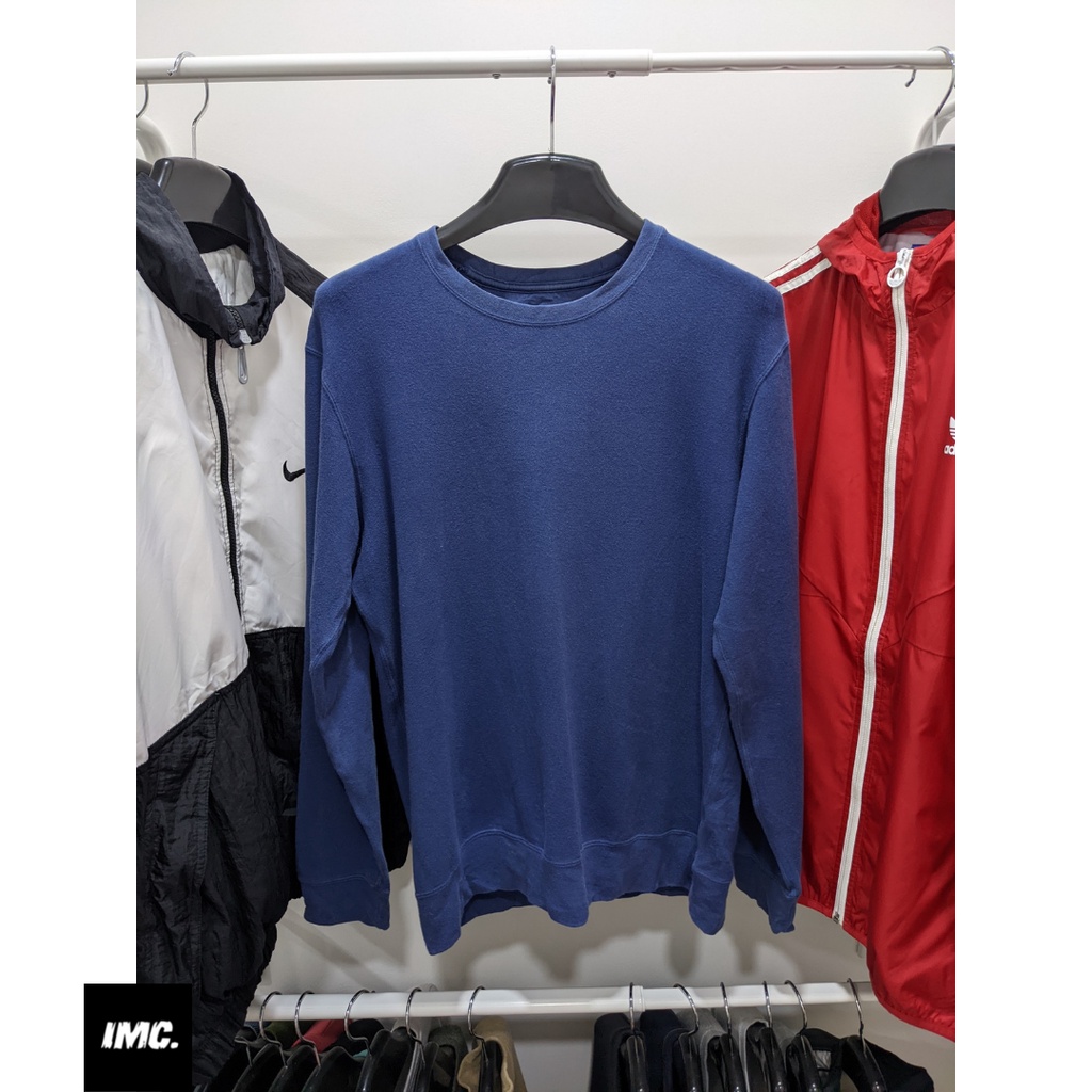 Bundle  Uniqlo Plain Sweatshirt Size - L