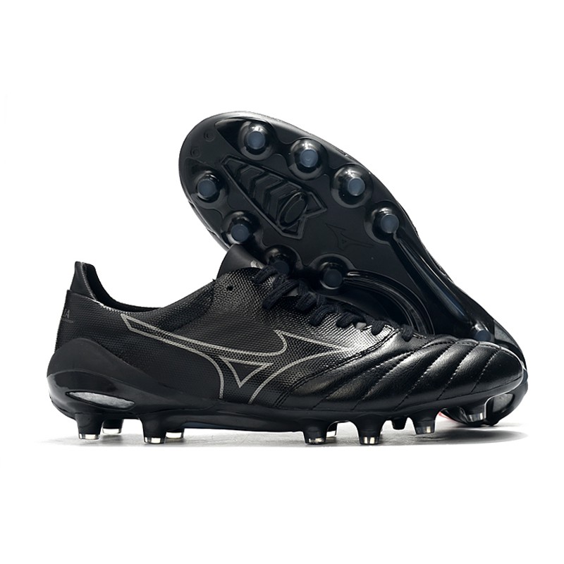 football shoes mizuno