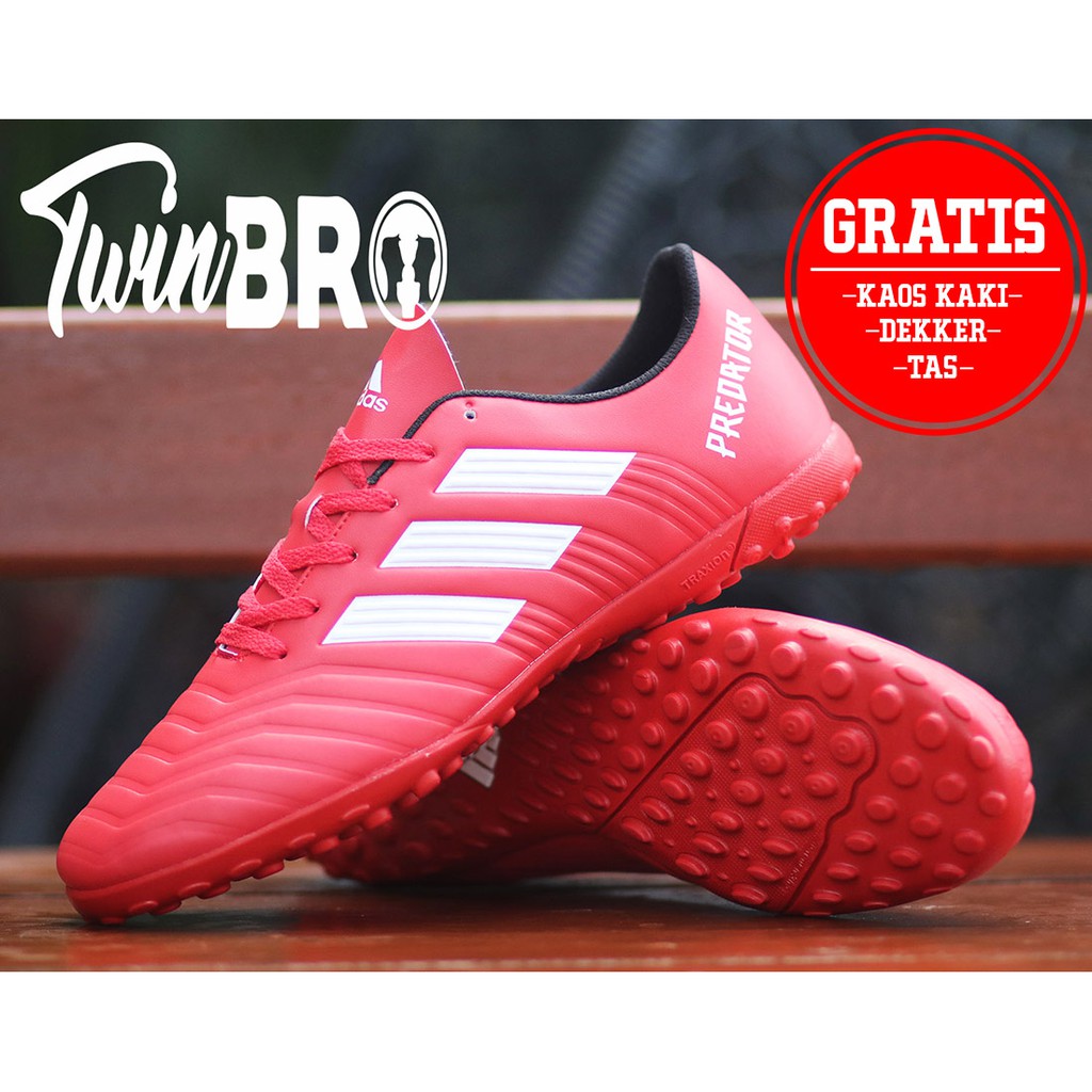 adidas traxion futsal