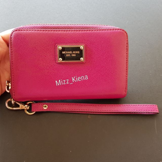 mk wristlet purse