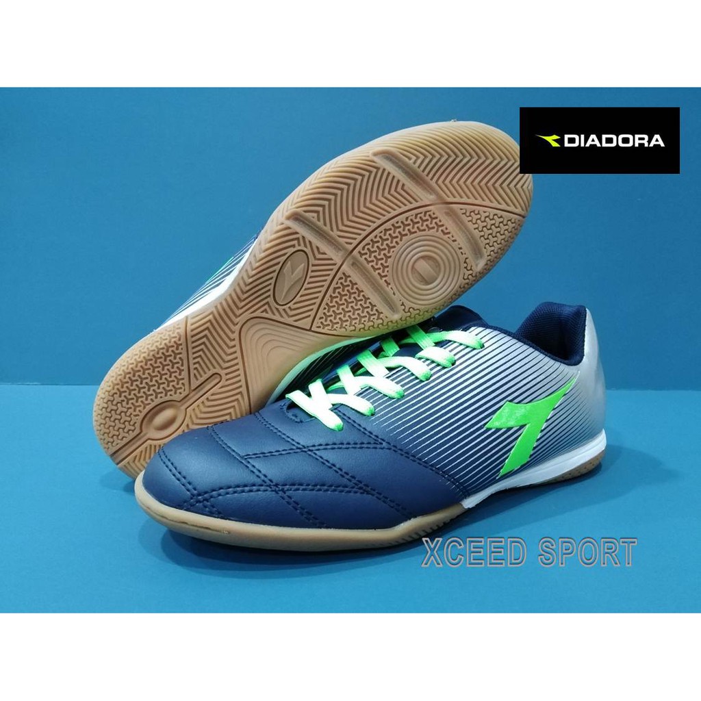 diadora futsal shoes