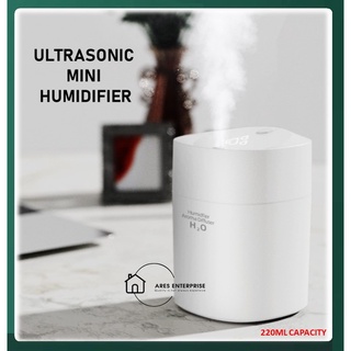 🟡READYSTOCK🟡 USB Humidifier Ultrasonic Air Humidifier With LED Room Purifier Car humidifiers 300ML pewangi bilik rumah