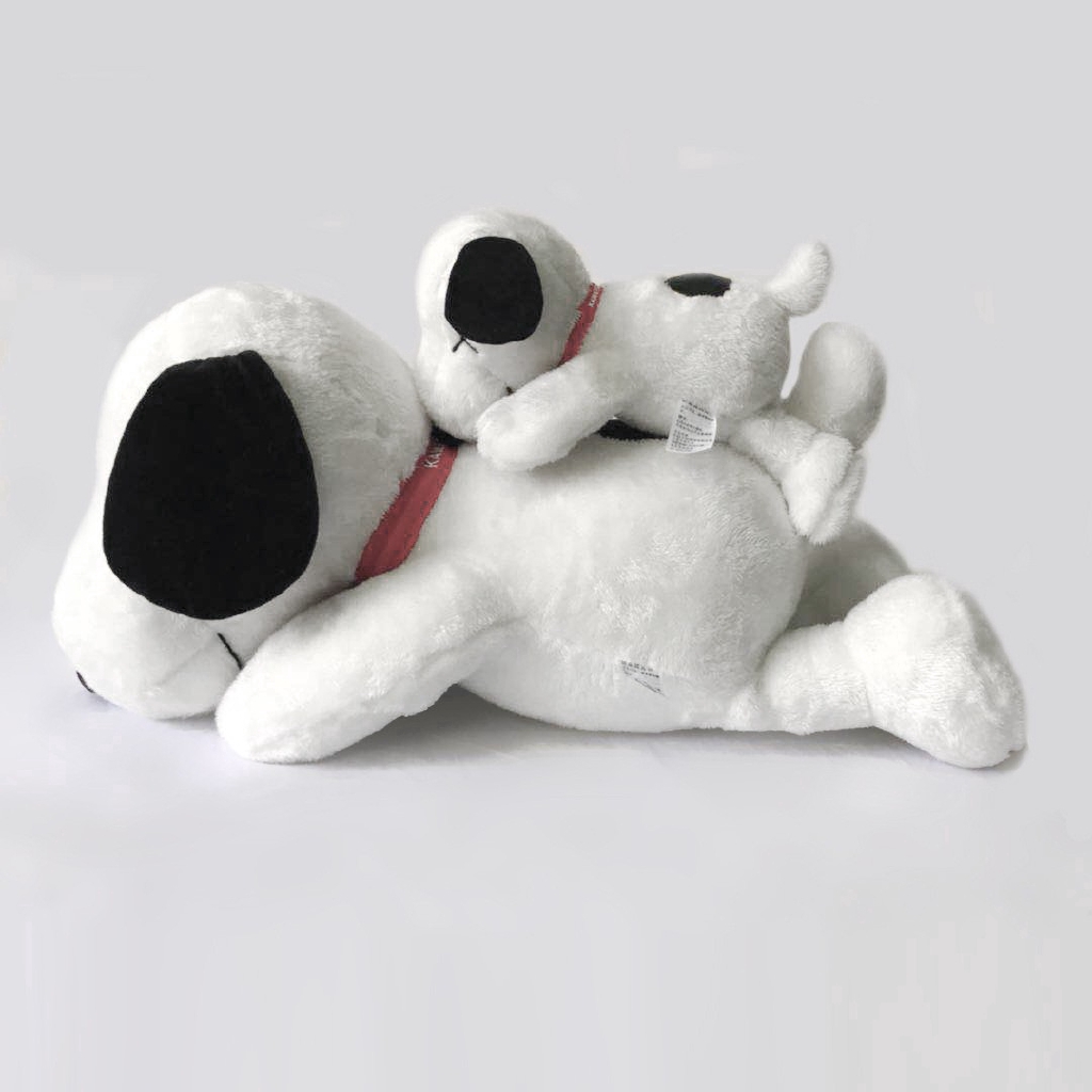 giant stuffed snoopy