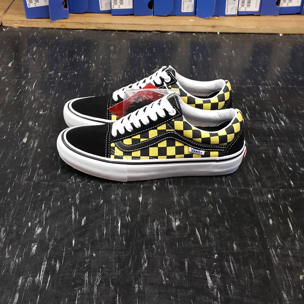 vans old skool pro checkerboard black & gold skate shoes