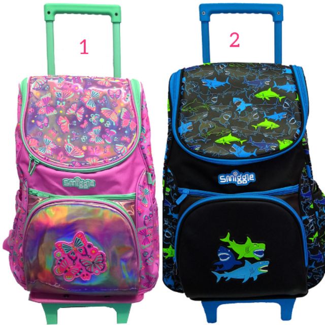 smiggle bag with wheels