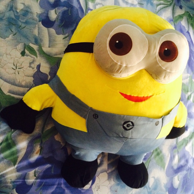 huge minion plush