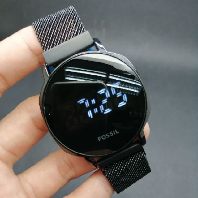 digital watch fossil