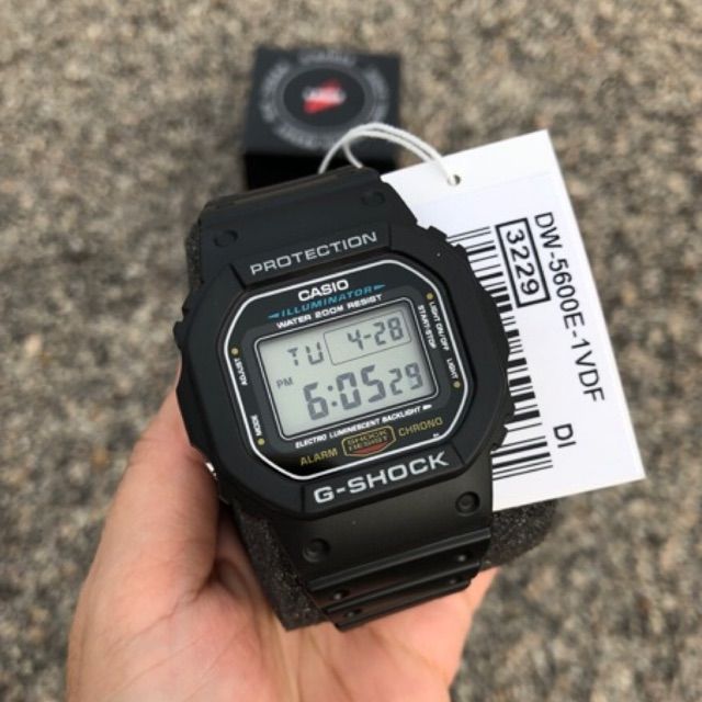 メール便対応！ 【美品】CASIO G-SHOCK 3229 ブラック スクエア