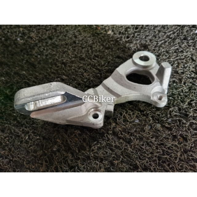 Rear Caliper Bracket Yamaha Y15ZR Y15 LC150 V1 V2 Exciter / Bracket