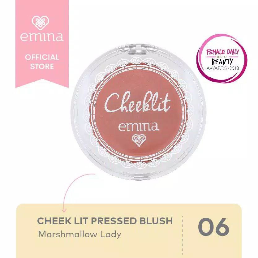 blush on female daily