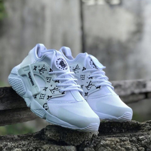 nike air huarache lv supreme