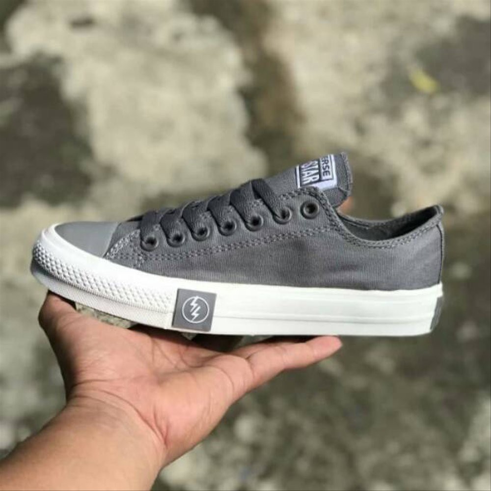converse chuck taylor light gray
