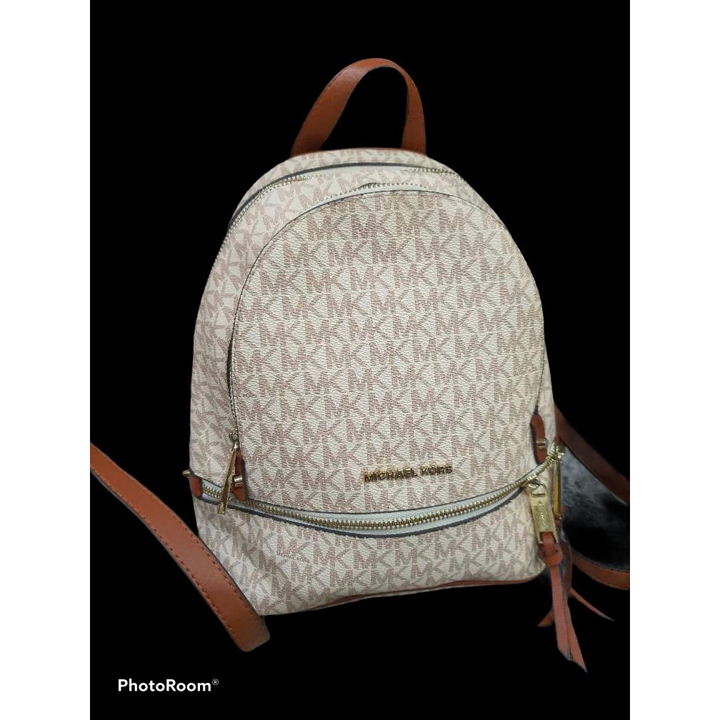 MICHAEL KORS SIGNATURE Rhea Zip Medium Backpack | Shopee Malaysia