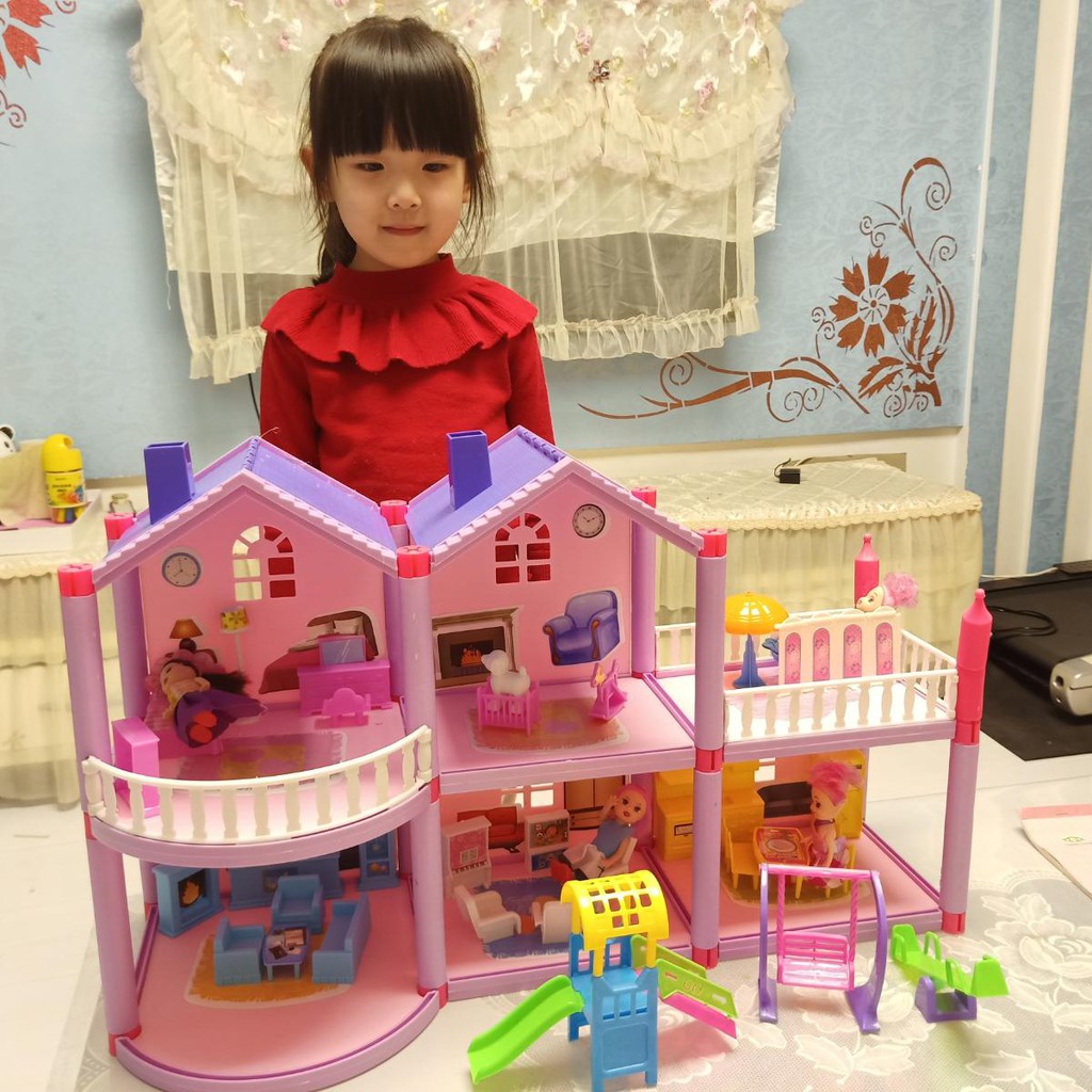 play barbie house