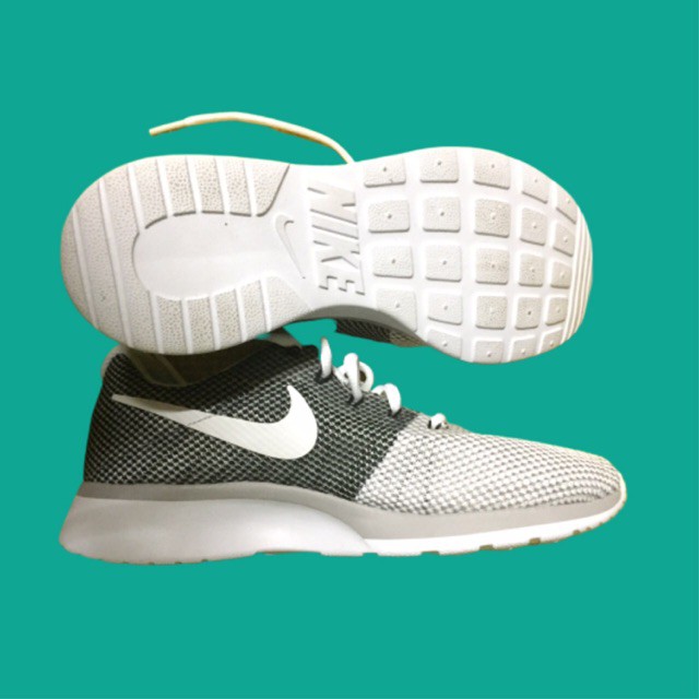 nike tanjun s