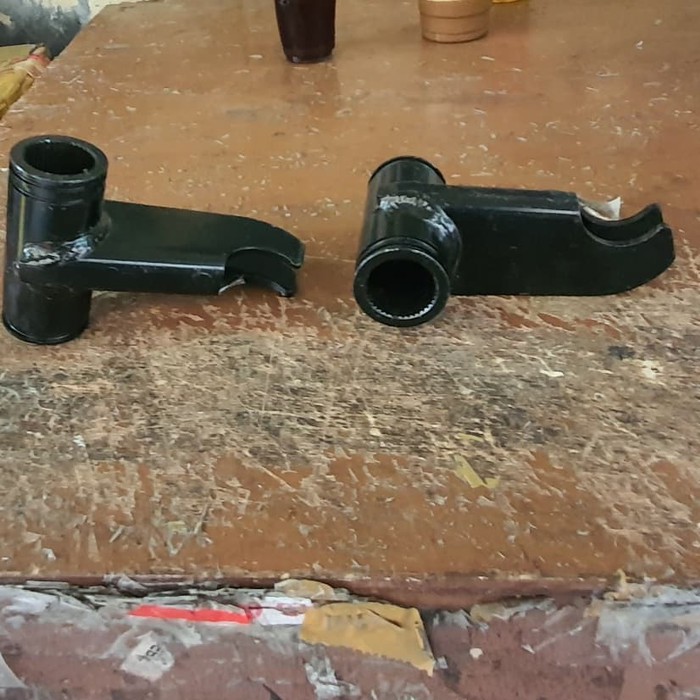 Torque Torque arm anchor ass Nissan Terrano WD21 Z24 Shopee Malaysia