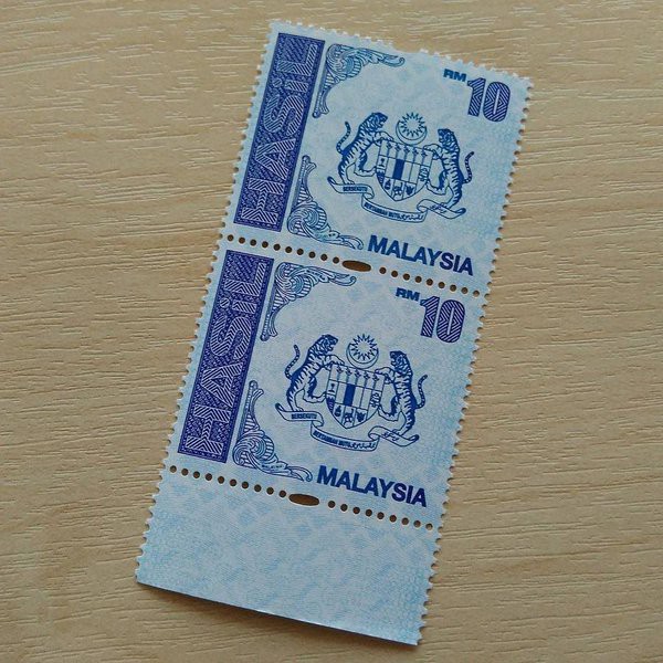 Original Post office setem hasil RM10 x 2 pinjaman ptptn ...